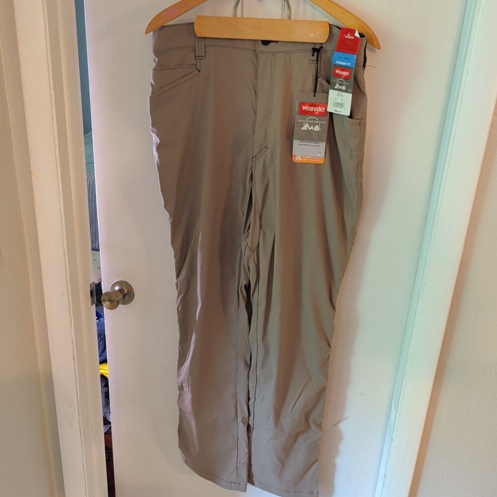 Wrangler outdoor series four-way flex 36x32 straight fit